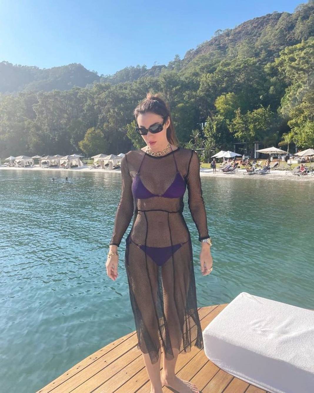 Defne Samyeli kıyafetiyle takipçilerinin diline düştü! O detay anında ortaya çıktı 38